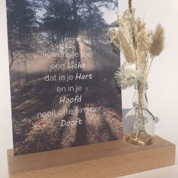 Troostbox - Gedenkaltaar met vaasje en droogbloemen