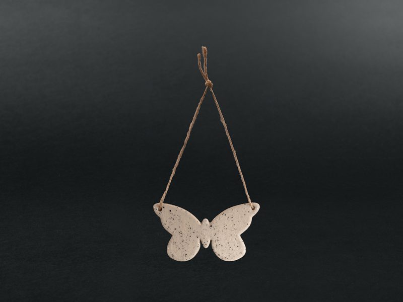 Troostbox – Symbolische hanger van keramiek | Vlinder