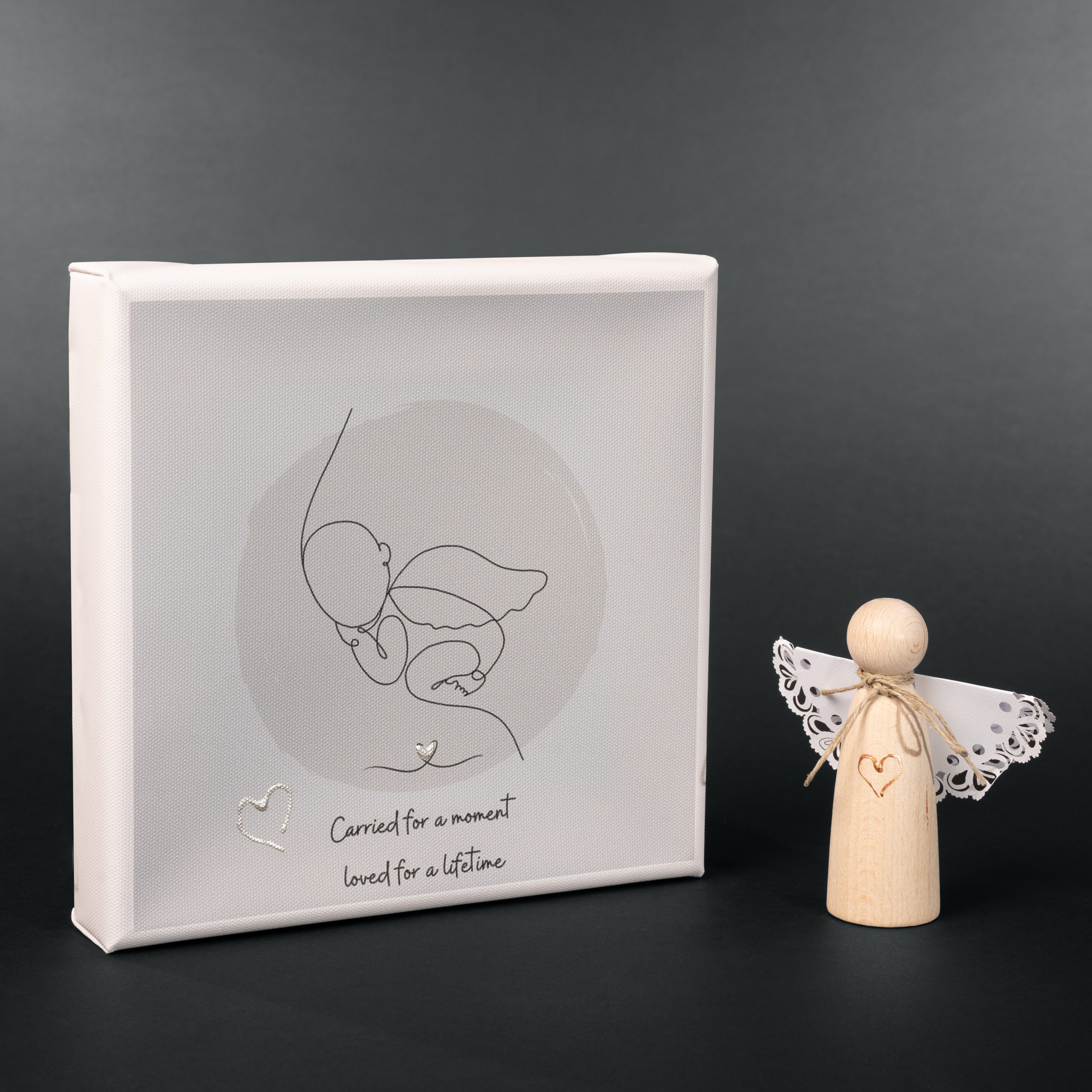 Troostcadeau Sterrenouders – Carried for a moment