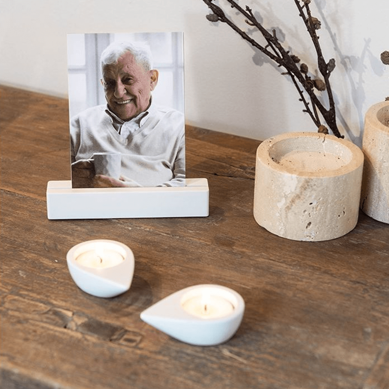 Memorialboxx – Wit uitvoering | Met fotohouder, theelichtjes en askamer 10 ml
