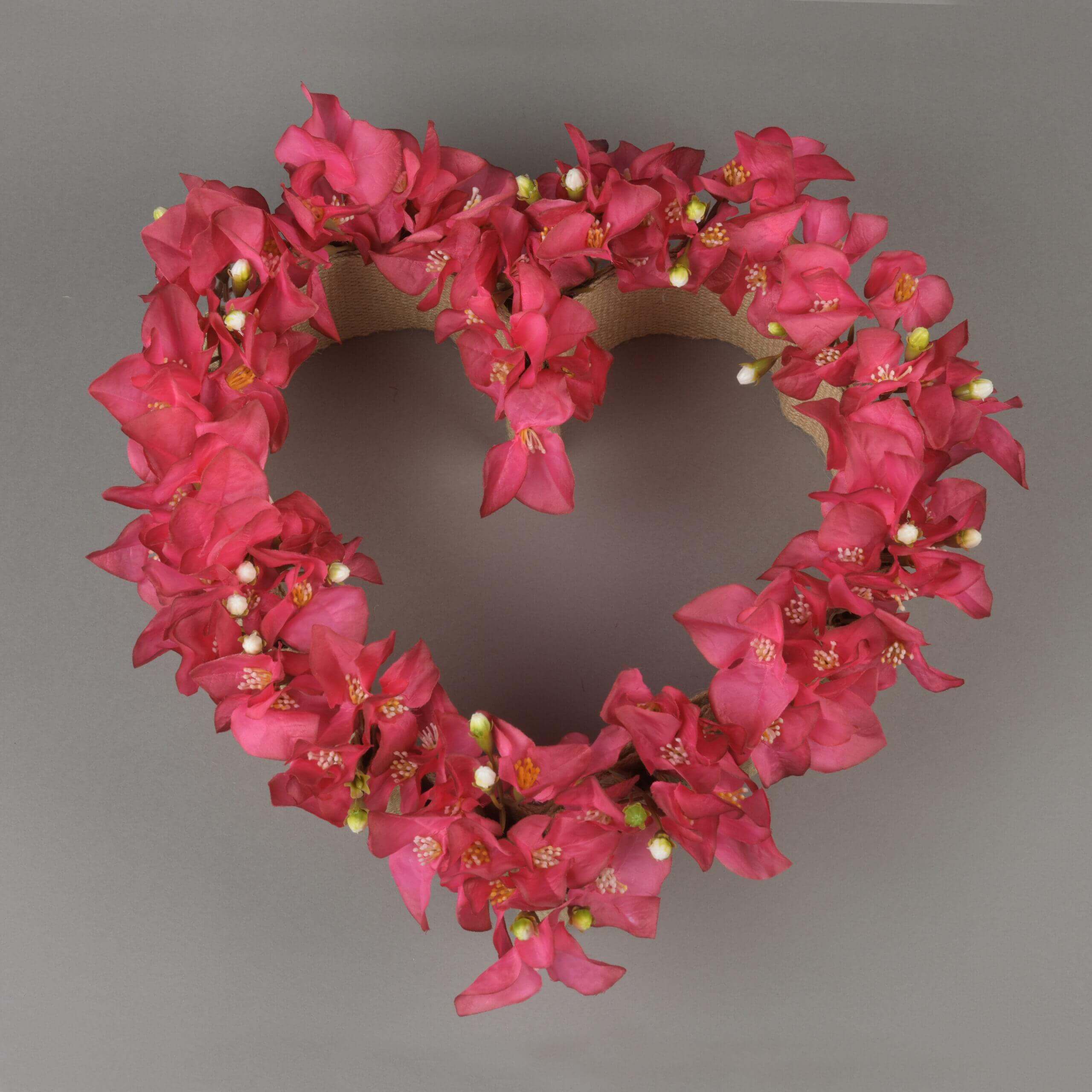 Bloemenband Hartvorm van jute | een liefdevolle bloemendrager voor op de uitvaartkist